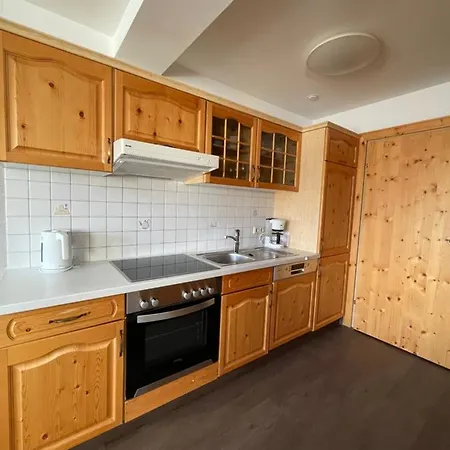Appartement 121a - 2-3 *