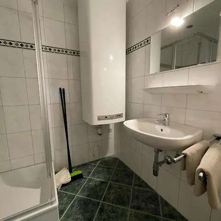 121a - 2-3 Appartement