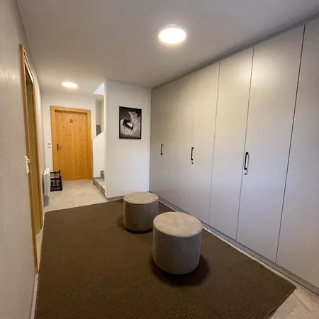 121a - 2-3 Appartement *